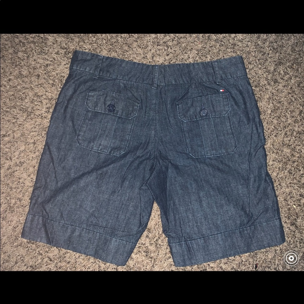 Tommy Hilfiger Women’s shorts sz 8
